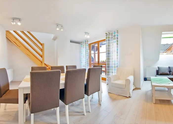 Komuny Paryskiej, Sun & Snow Apartment *