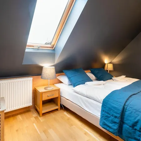 Komuny Paryskiej, Sun & Snow Lejlighed