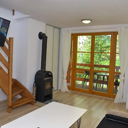 公寓 Komuny Paryskiej, Sun & Snow