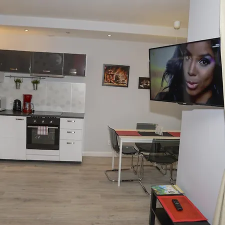 Komuny Paryskiej, Sun & Snow Lejlighed