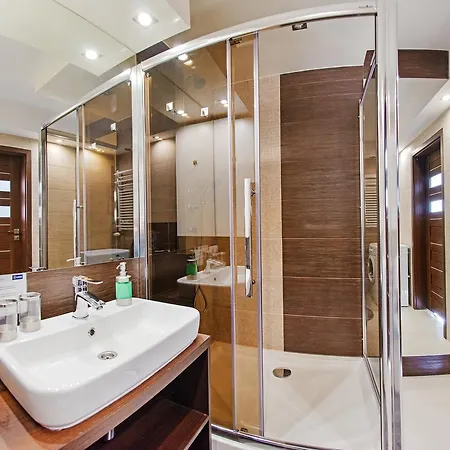 公寓 Komuny Paryskiej, Sun & Snow *