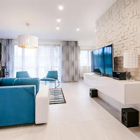 公寓 Komuny Paryskiej, Sun & Snow *