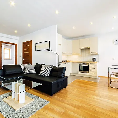 公寓 Komuny Paryskiej, Sun & Snow *