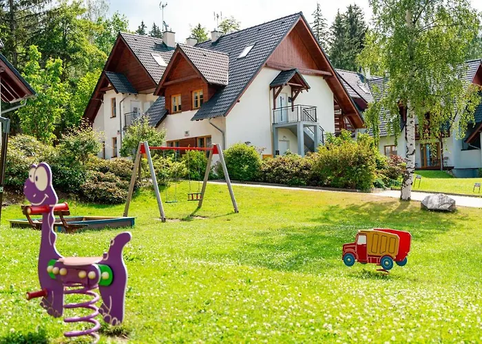 Komuny Paryskiej, Sun & Snow *