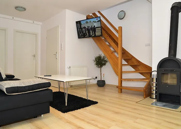 Komuny Paryskiej, Sun & Snow Lejlighed