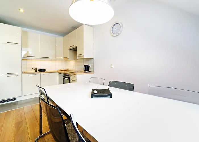 Komuny Paryskiej, Sun & Snow Lejlighed *